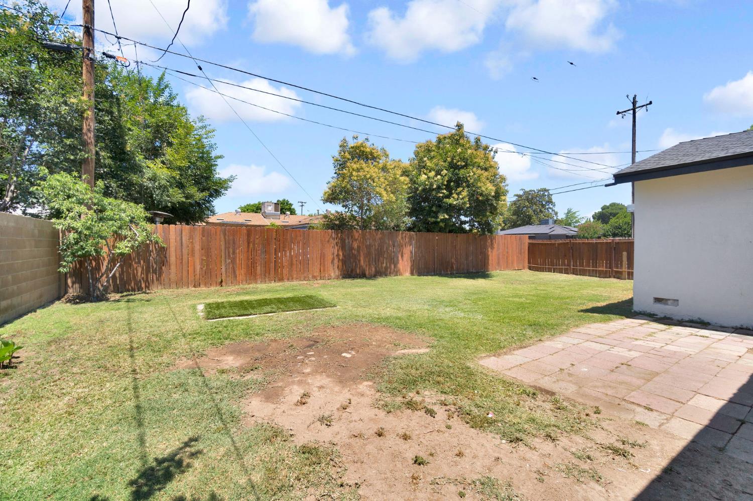 2845 E Swift Ave, Fresno, CA 93726