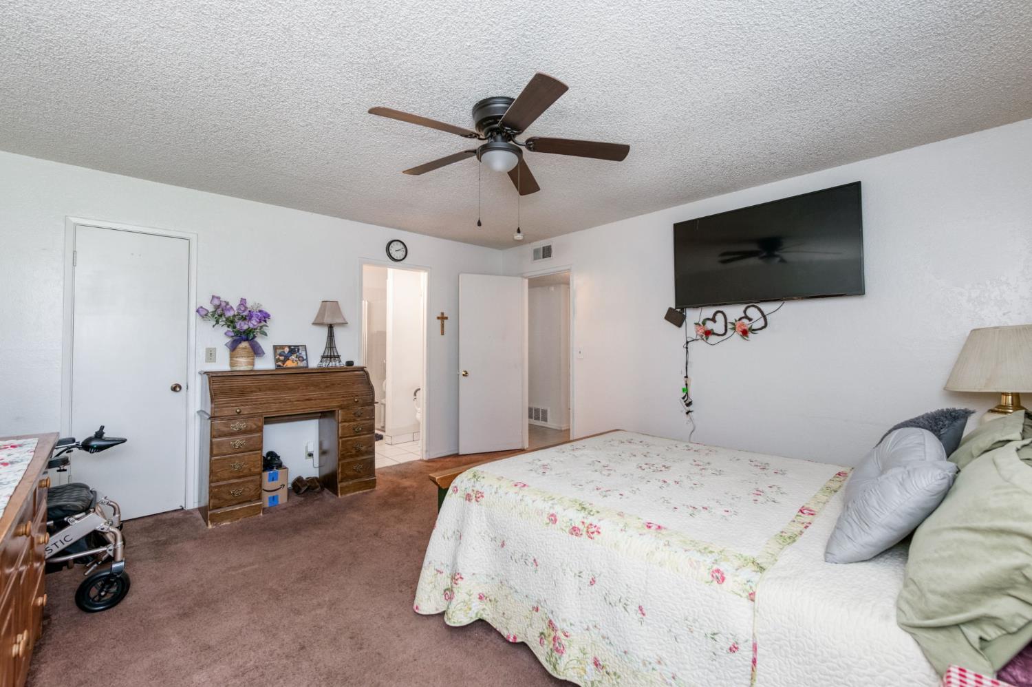 6338 N Maroa Ave #118, Fresno, CA 93704