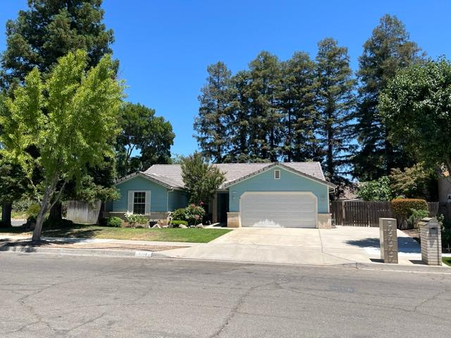 6112 N Tamera Ave, Fresno, CA 93711