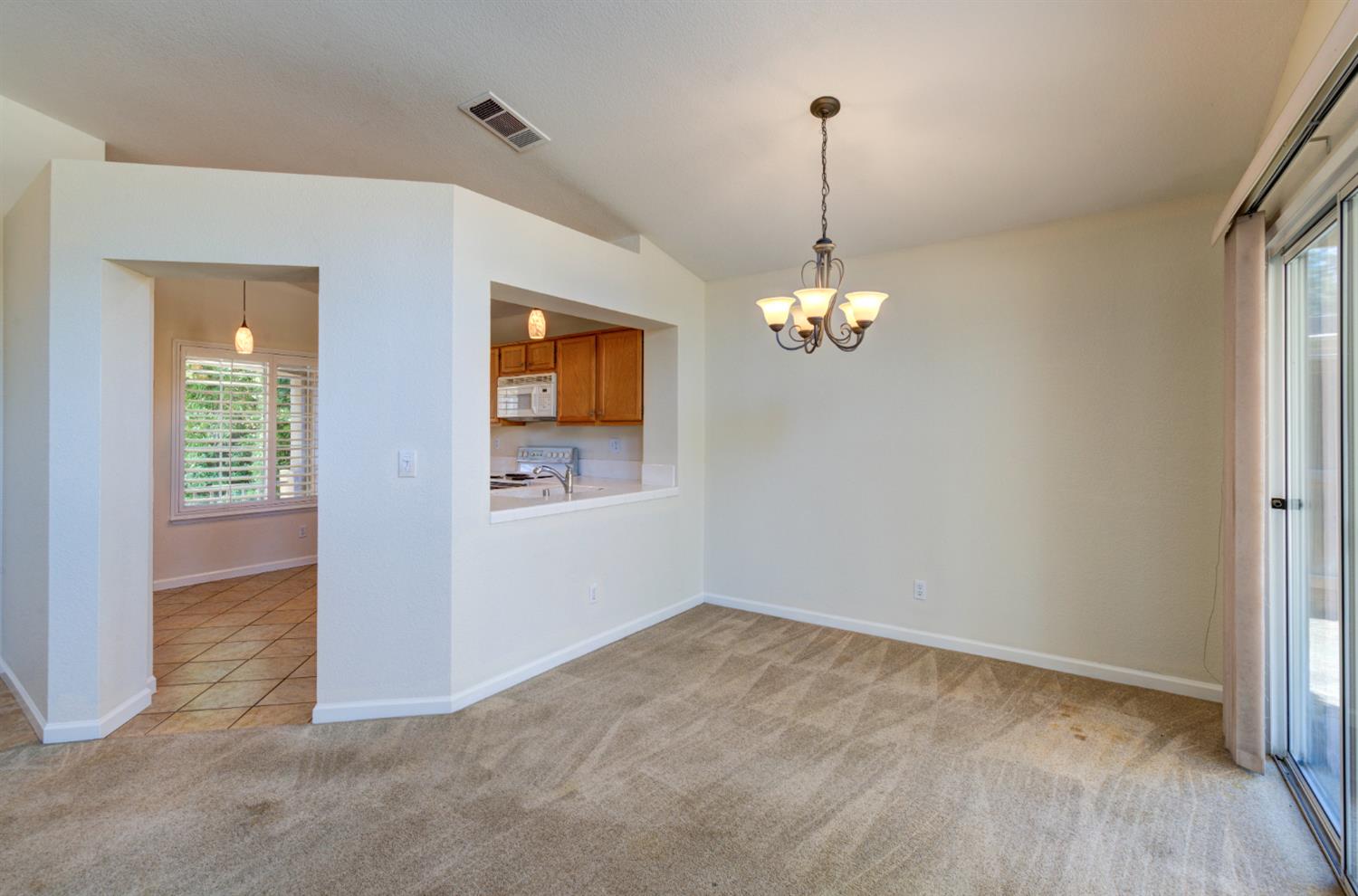 2348 E Decatur Ave, Fresno, CA 93720