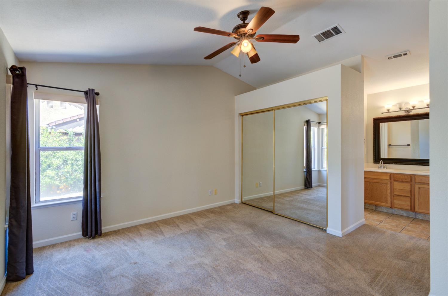 2348 E Decatur Ave, Fresno, CA 93720