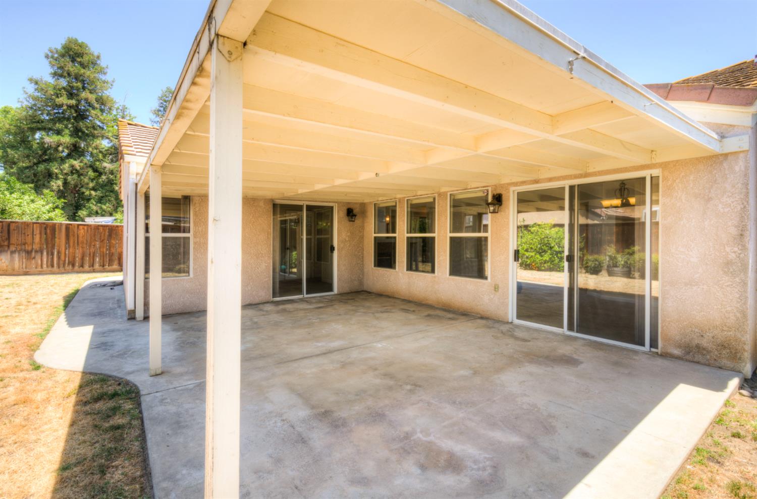 2348 E Decatur Ave, Fresno, CA 93720