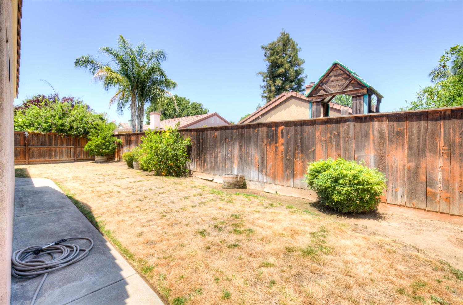 2348 E Decatur Ave, Fresno, CA 93720