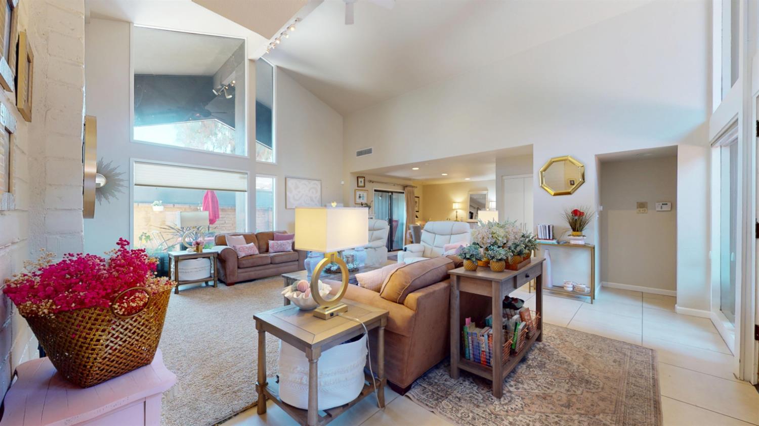 5005 N Van Ness Blvd, Fresno, CA 93711
