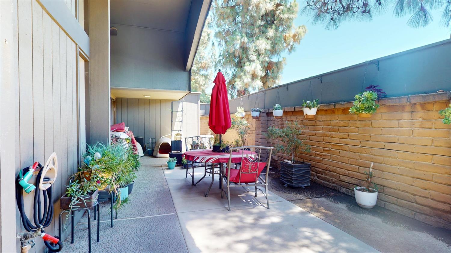 5005 N Van Ness Blvd, Fresno, CA 93711