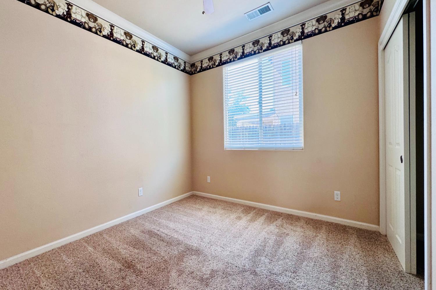 10639 N Dearing Ave, Fresno, CA 93730