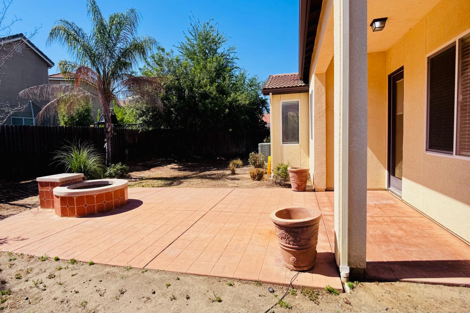 10639 N Dearing Ave, Fresno, CA 93730
