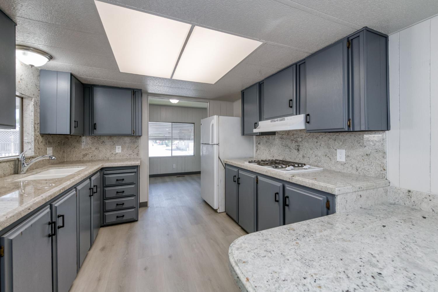 3138 W Dakota Ave #SP107, Fresno, CA 93722