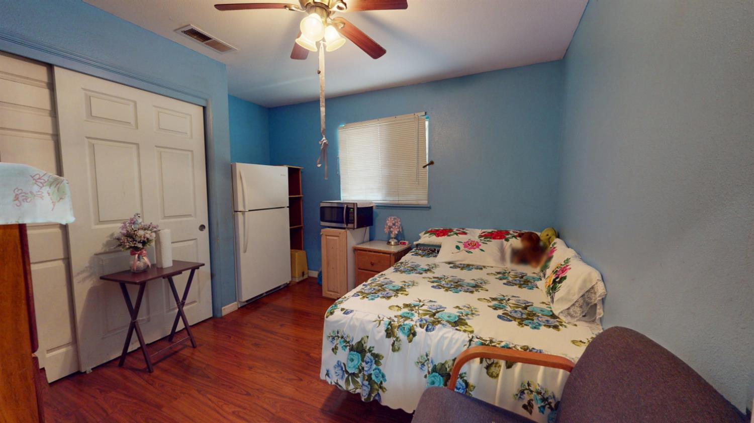 13745 E Bulah Ave, Parlier, CA 93648
