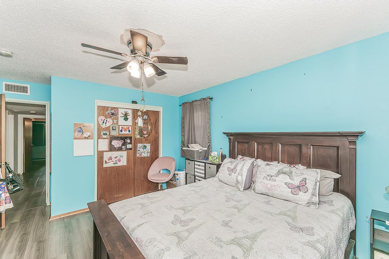 500 W Sample Ave, Fresno, CA 93704