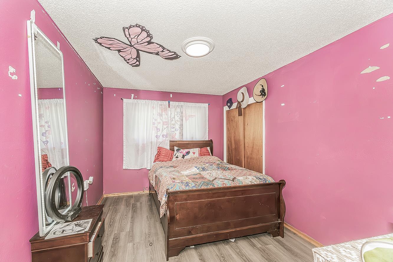 500 W Sample Ave, Fresno, CA 93704