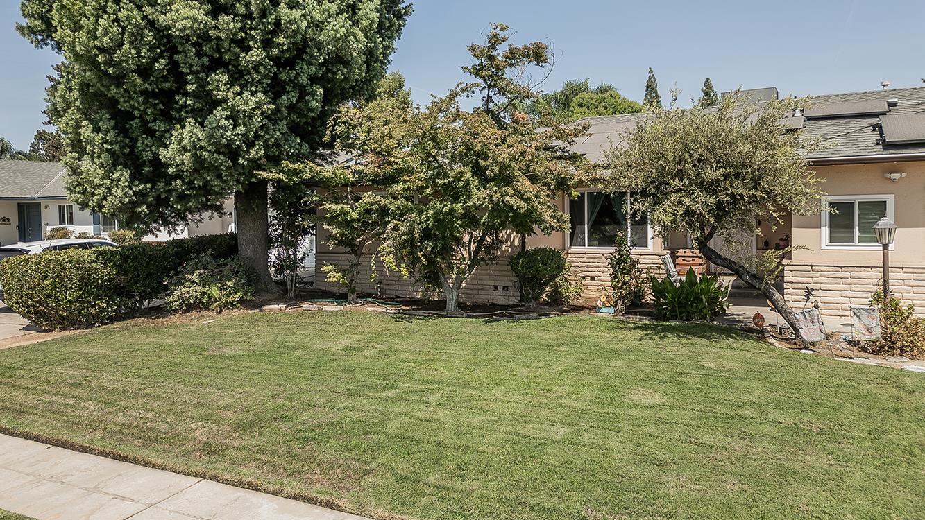 500 W Sample Ave, Fresno, CA 93704
