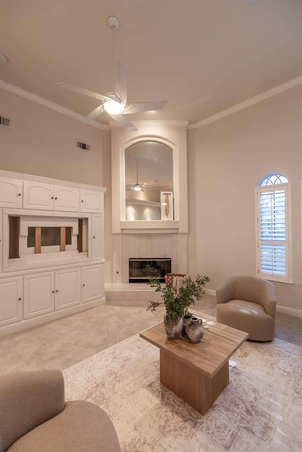 10235 N Rowell Ave, Fresno, CA 93730