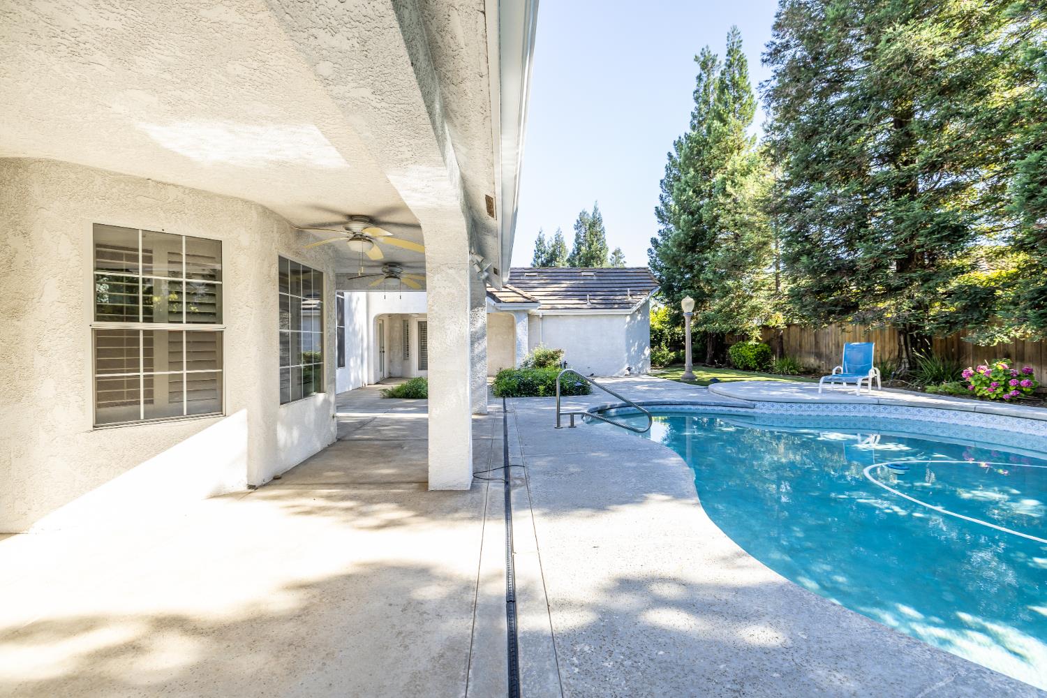 10235 N Rowell Ave, Fresno, CA 93730