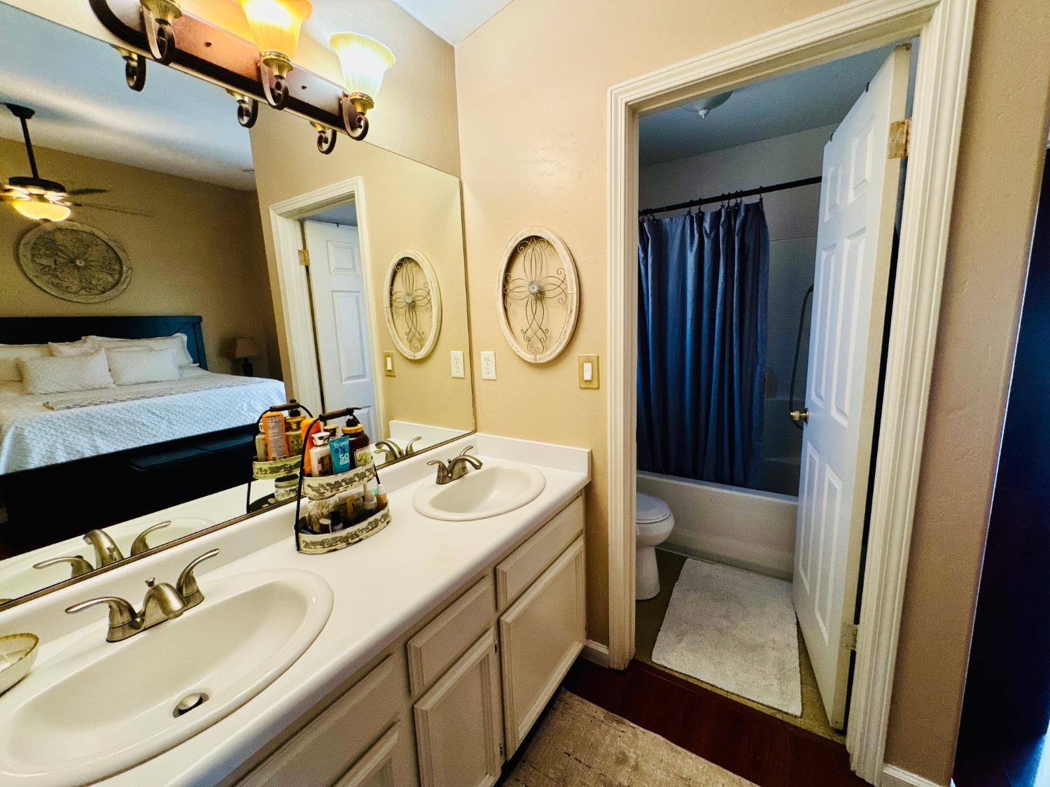2212 S A St, Arvin, CA 93203
