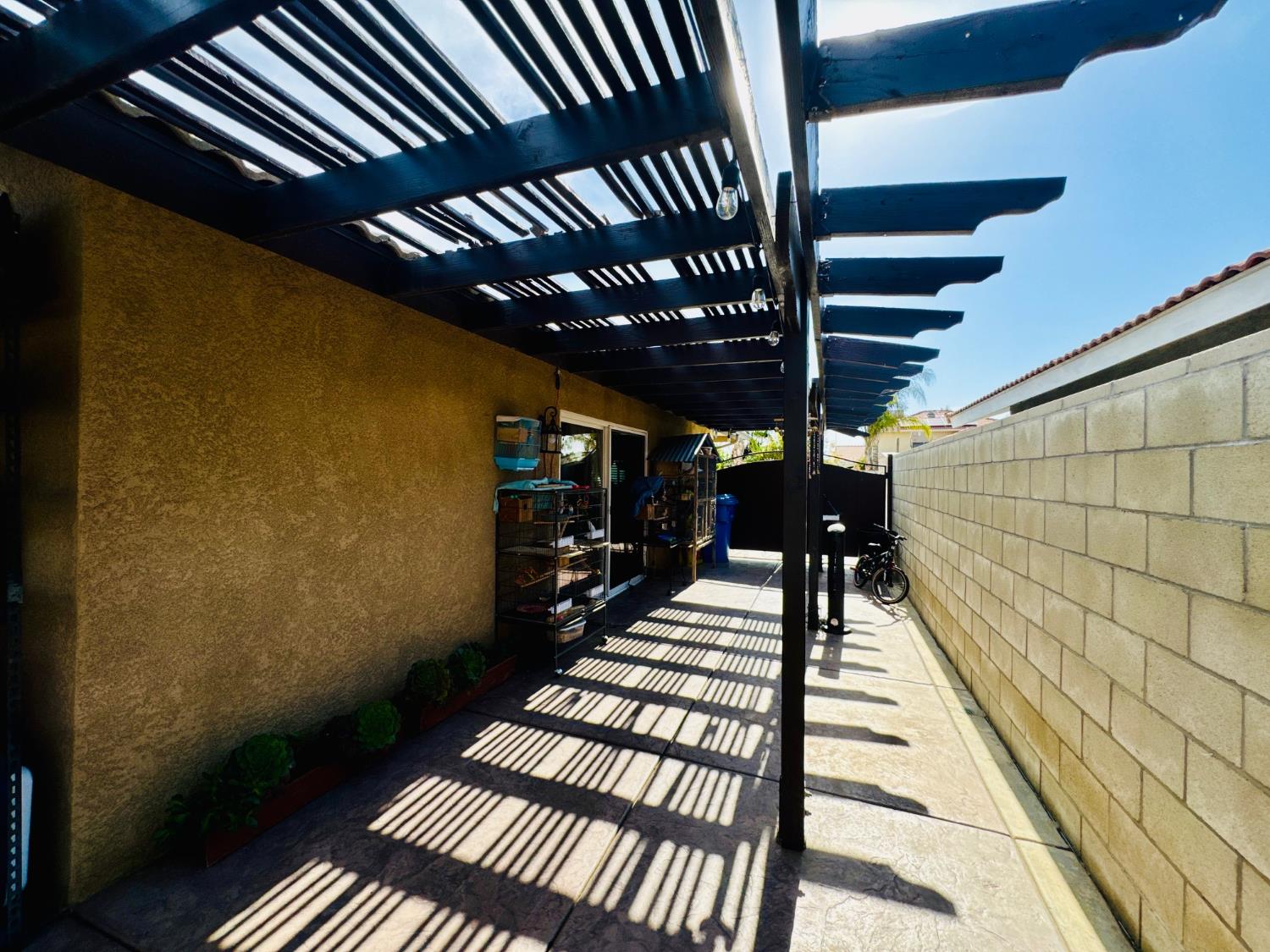 2212 S A St, Arvin, CA 93203