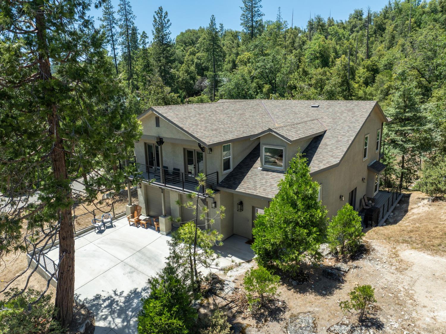 53976 Dogwood Creek Dr, Bass Lake, CA 93604