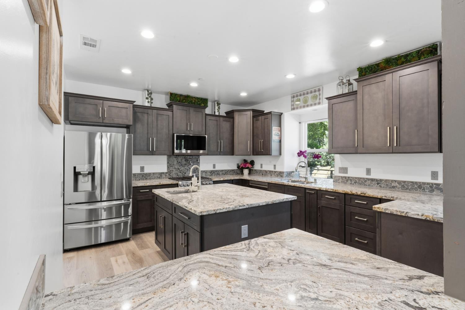 53976 Dogwood Creek Dr, Bass Lake, CA 93604