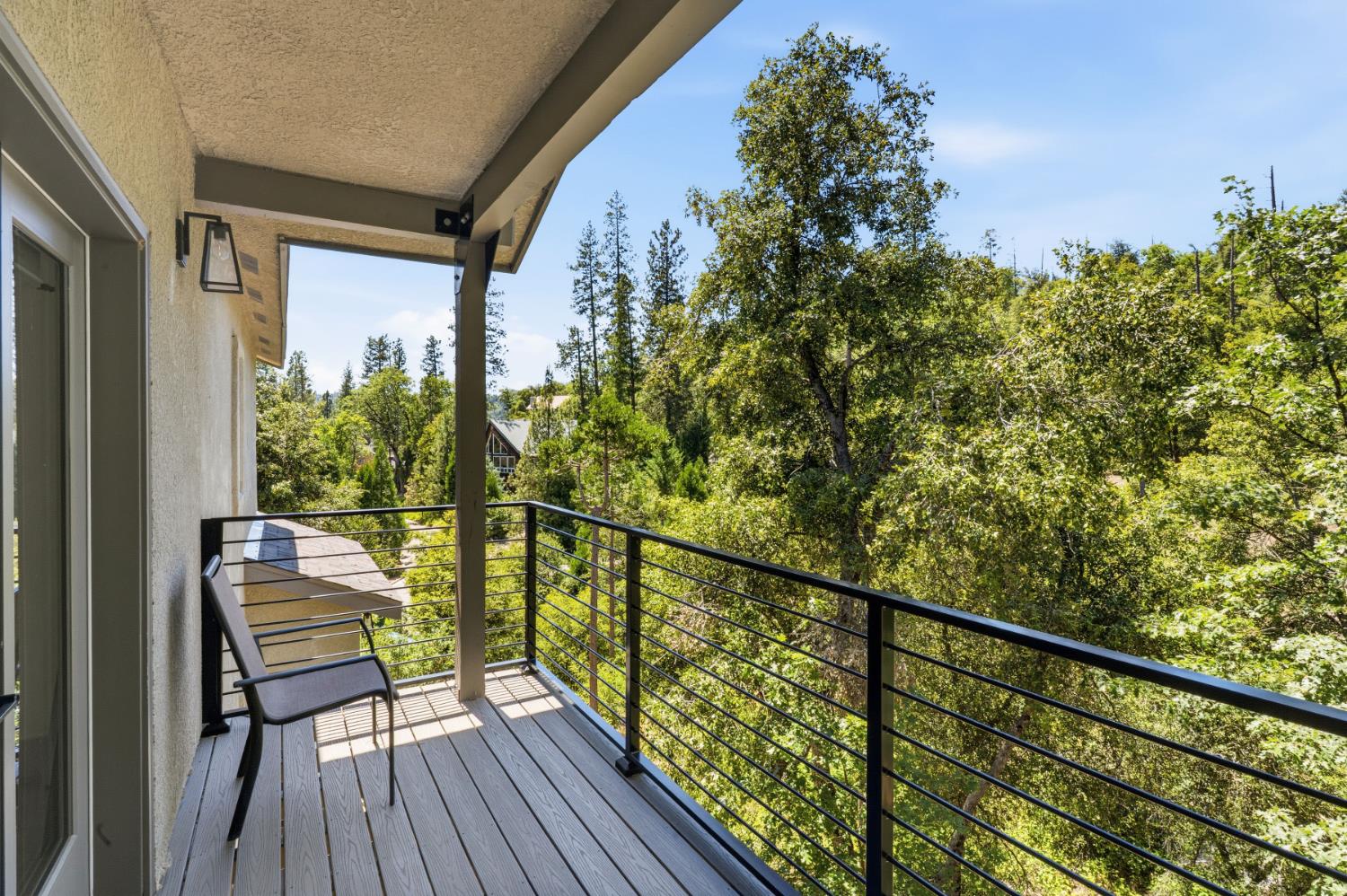 53976 Dogwood Creek Dr, Bass Lake, CA 93604