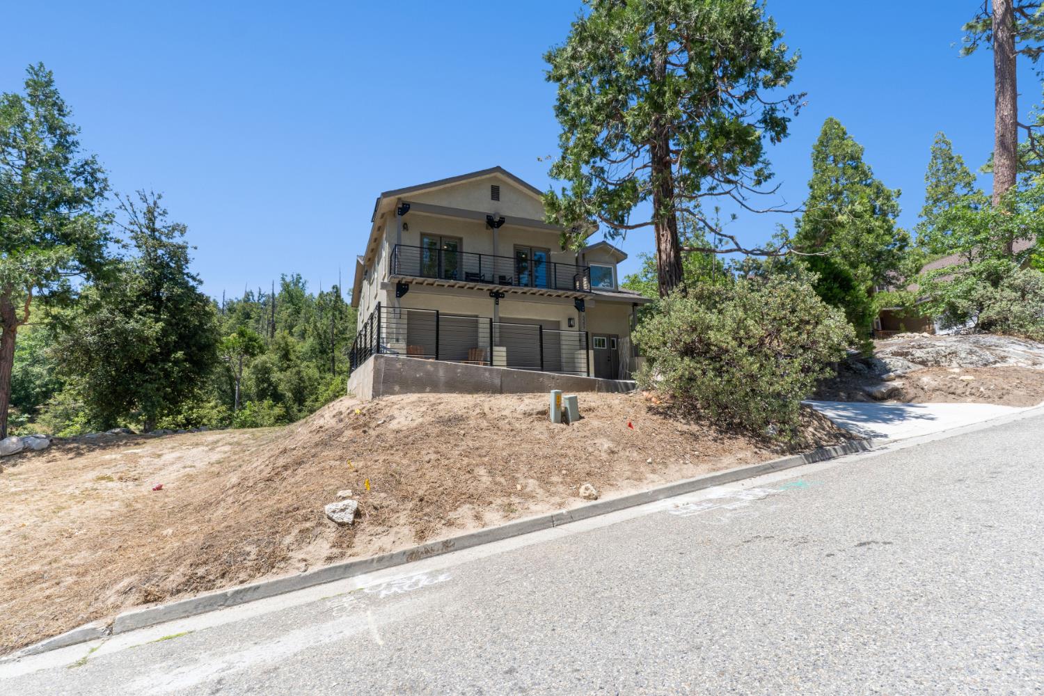 53976 Dogwood Creek Dr, Bass Lake, CA 93604