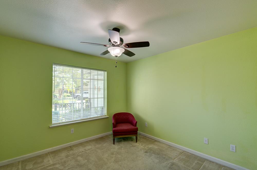 1854 E Brandywine Ln, Fresno, CA 93720