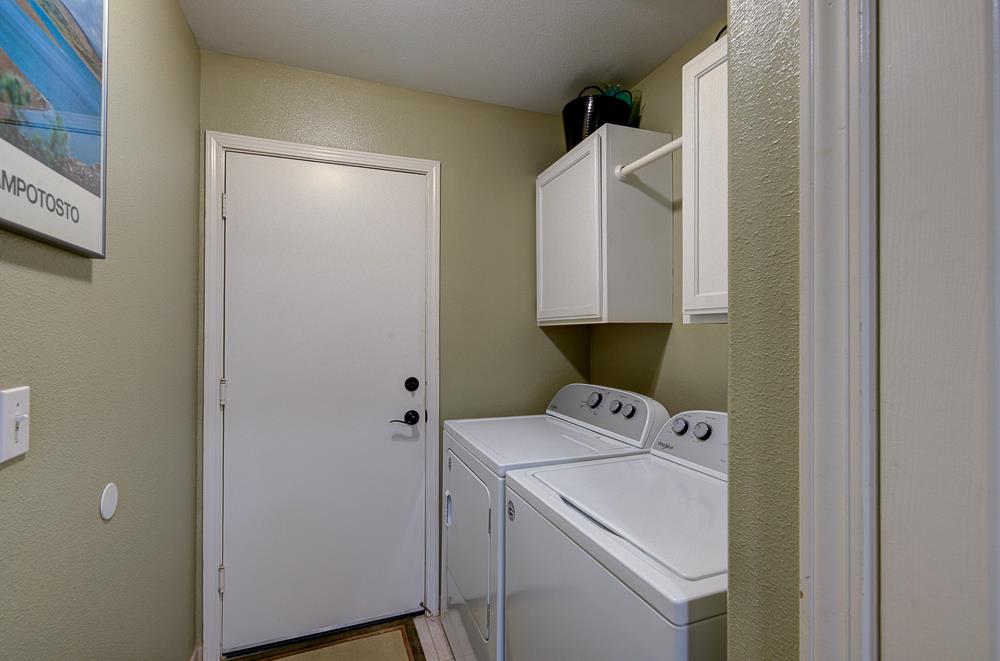 1854 E Brandywine Ln, Fresno, CA 93720