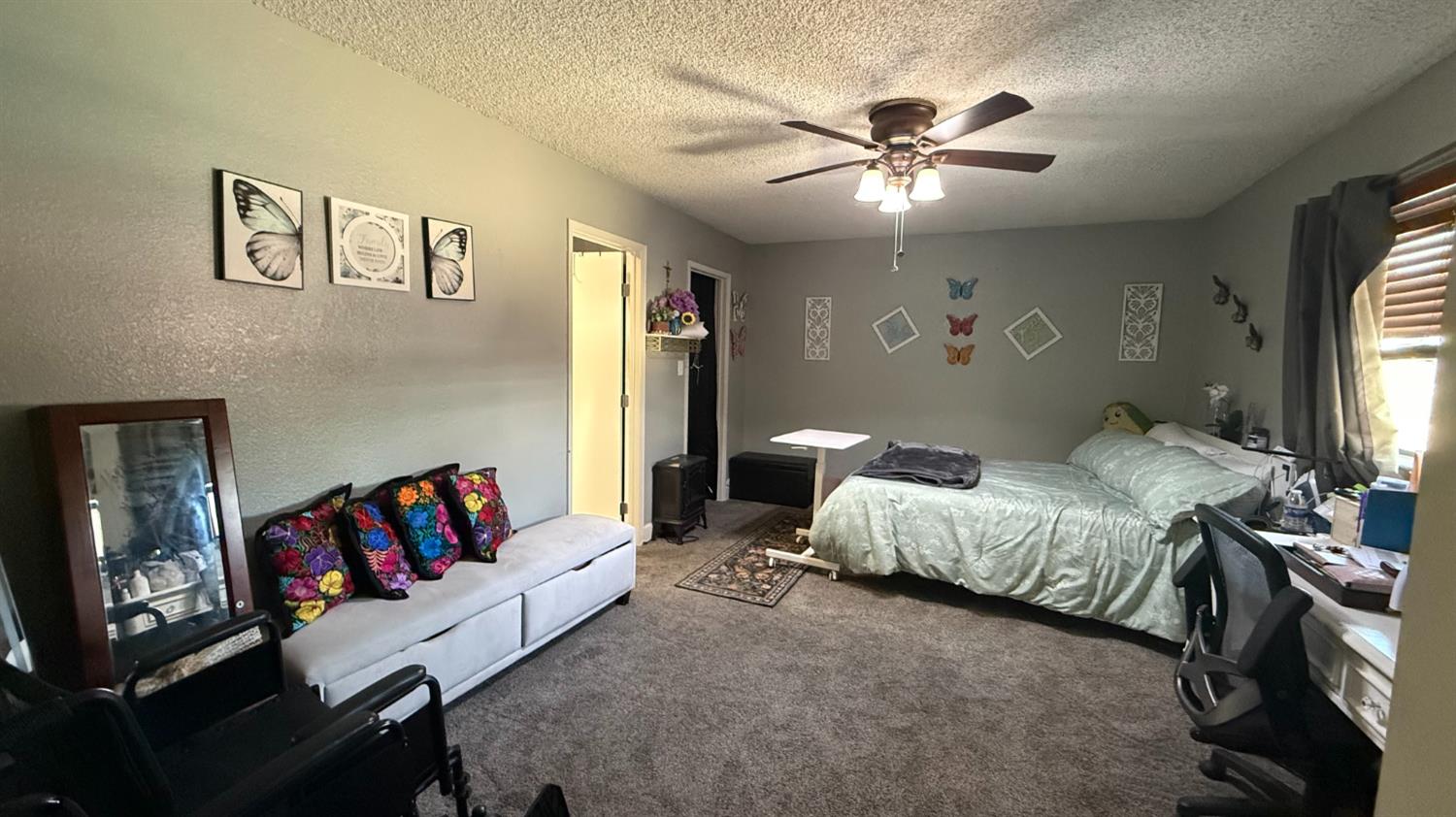 5952 E Illinois Ave, Fresno, CA 93827