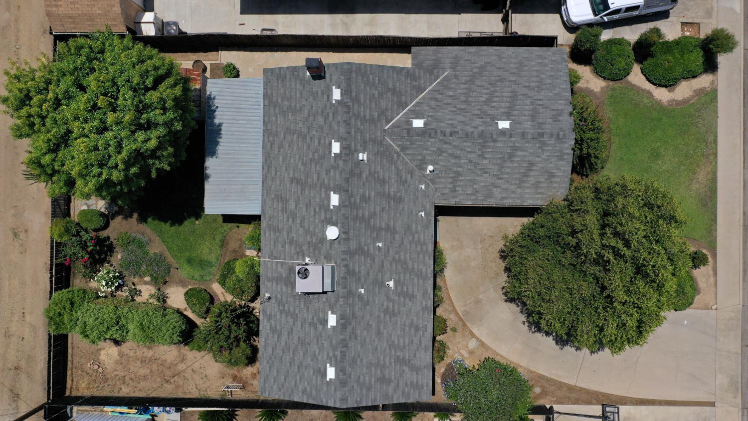 250 S Gloria, Dinuba, CA 93618