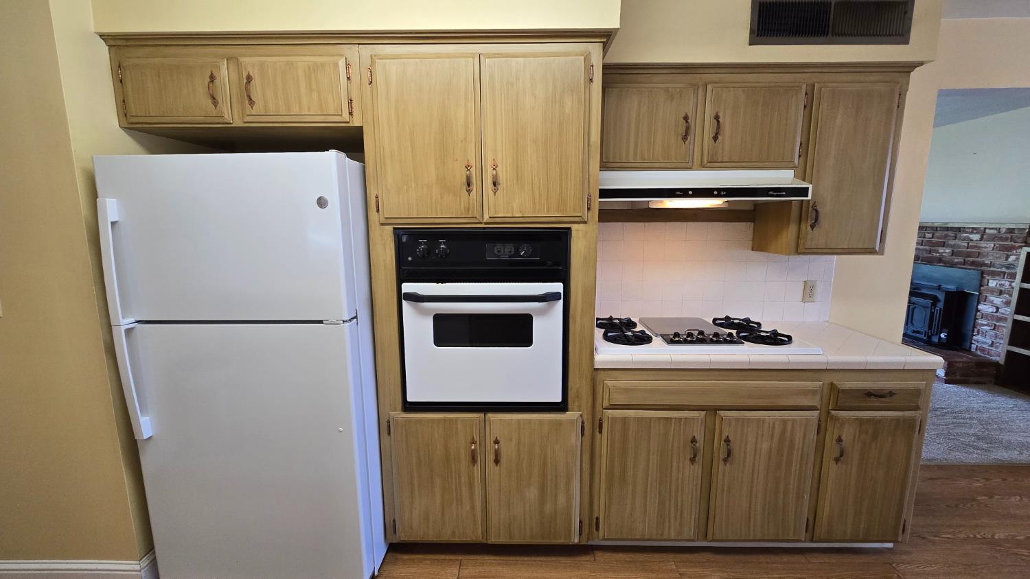 250 S Gloria, Dinuba, CA 93618