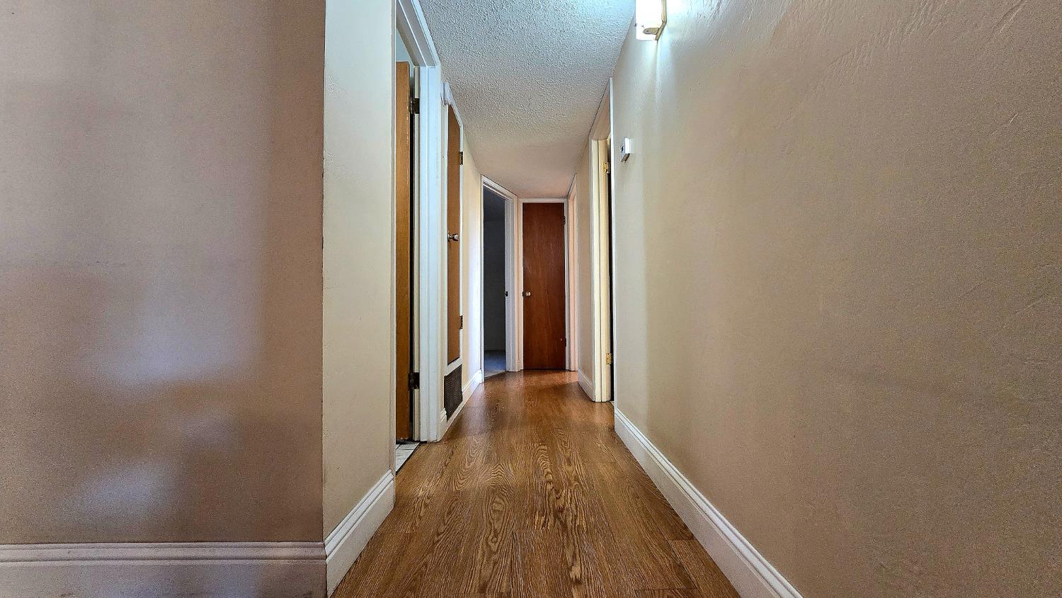 250 S Gloria, Dinuba, CA 93618