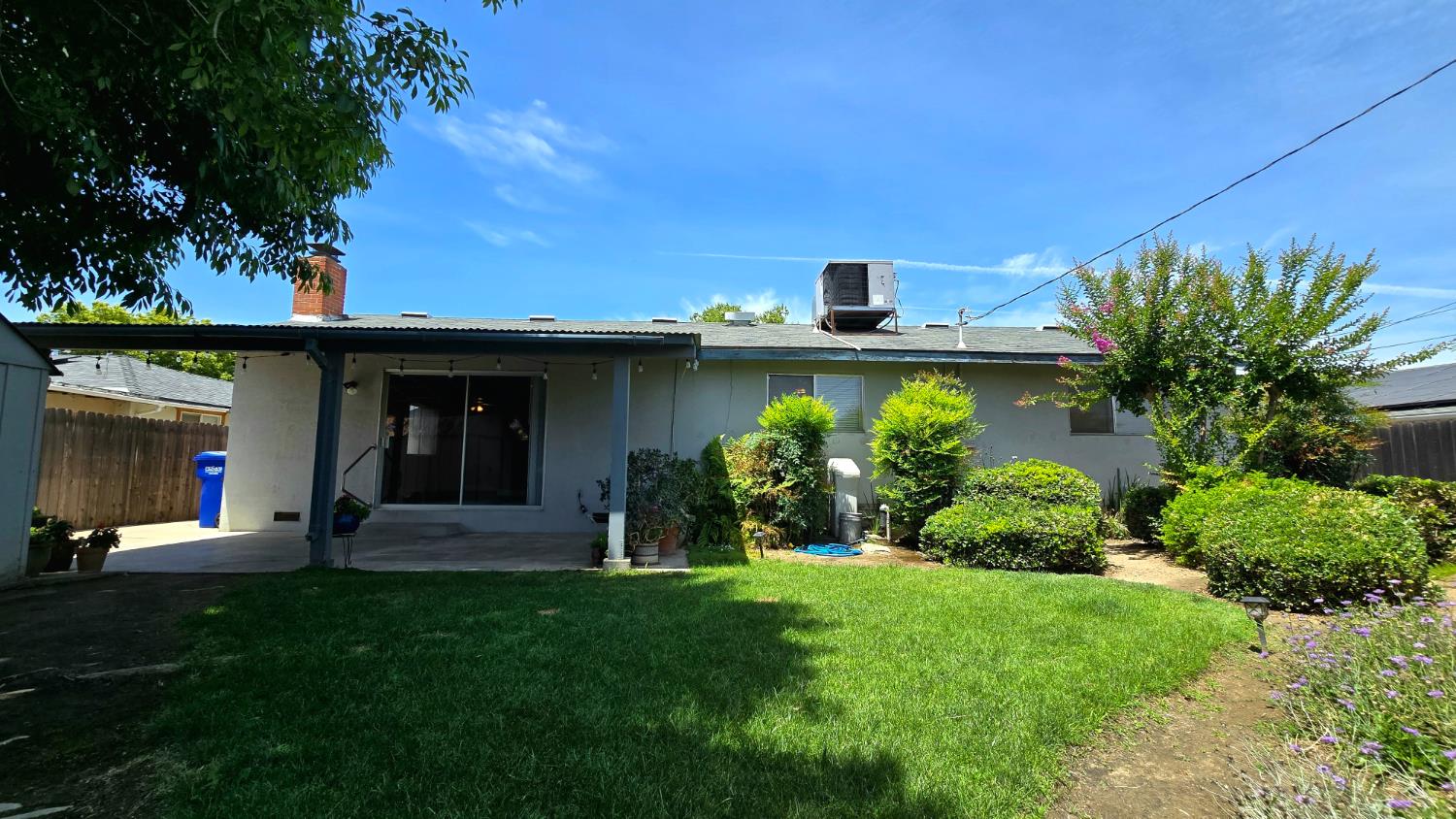 250 S Gloria, Dinuba, CA 93618