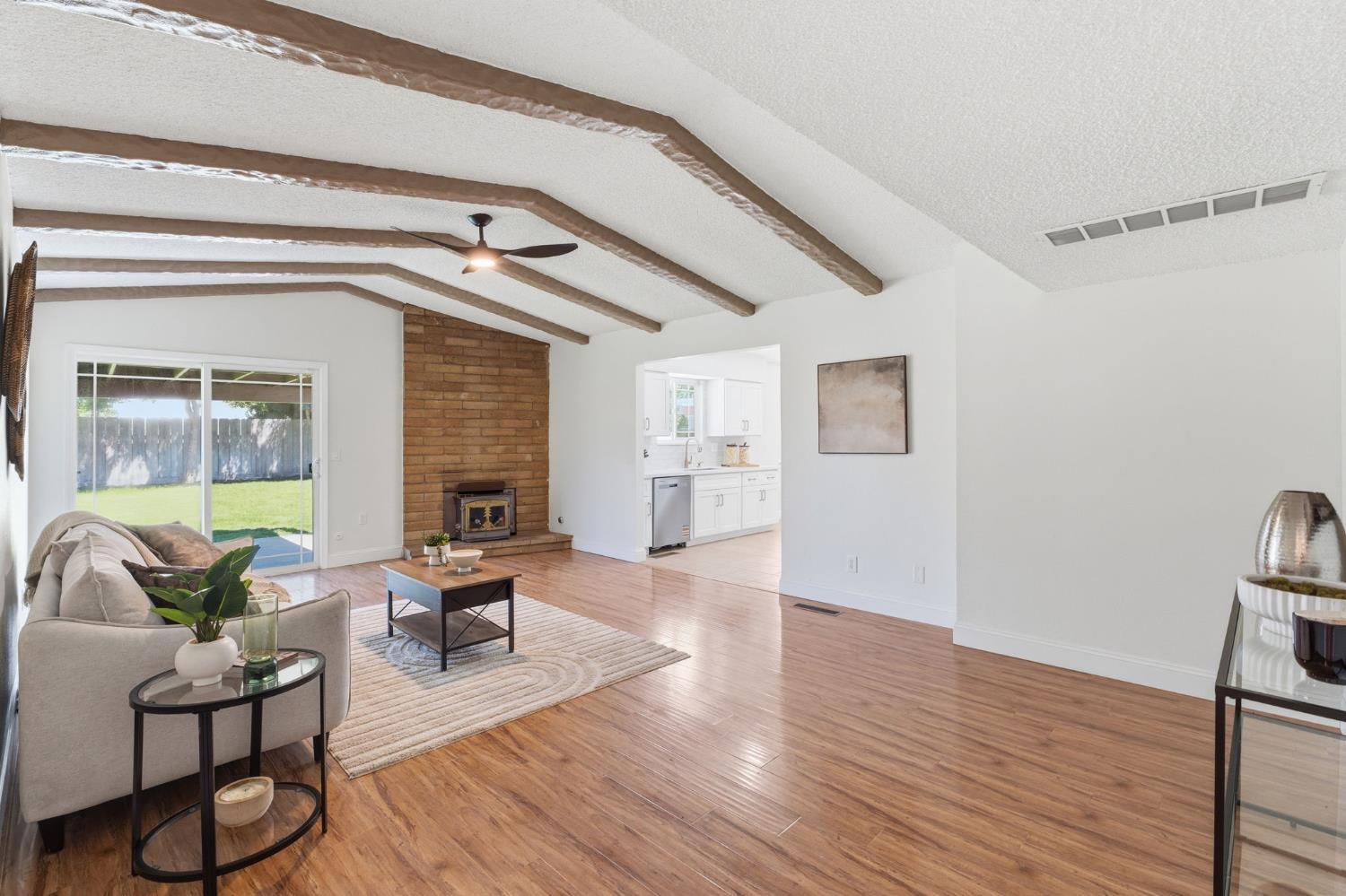 5786 N Lead Ave, Fresno, CA 93711