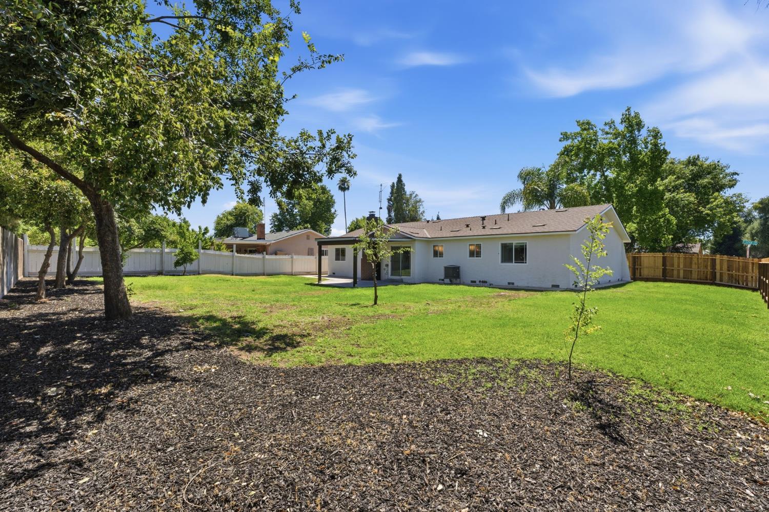 5786 N Lead Ave, Fresno, CA 93711