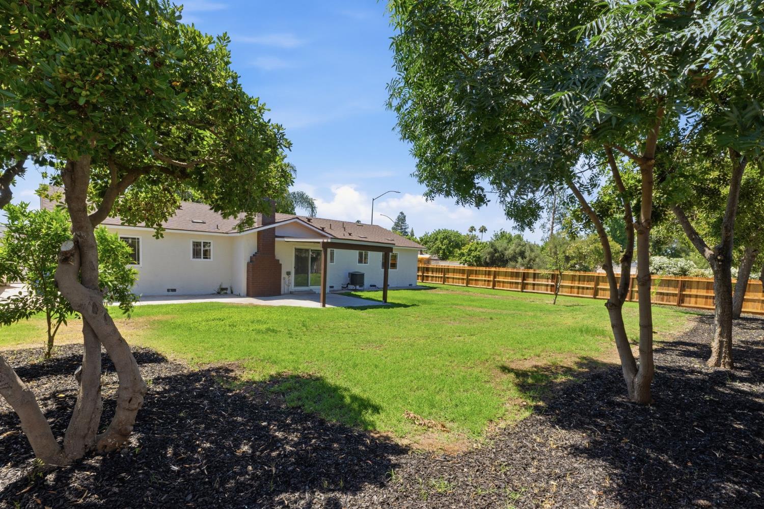 5786 N Lead Ave, Fresno, CA 93711