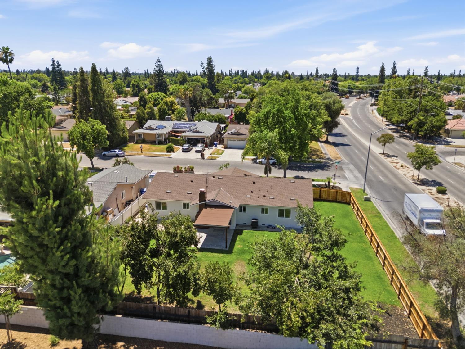 5786 N Lead Ave, Fresno, CA 93711