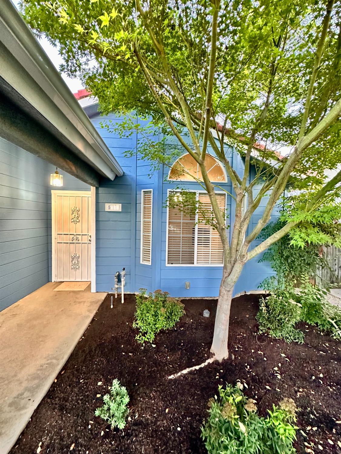 5201 W Magill Ave, Fresno, CA 93722