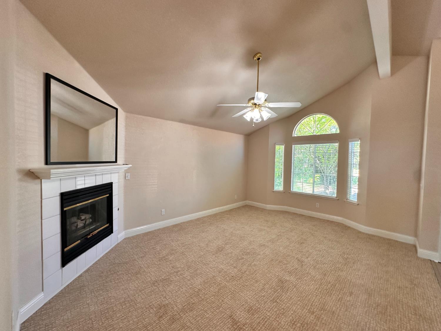 5201 W Magill Ave, Fresno, CA 93722