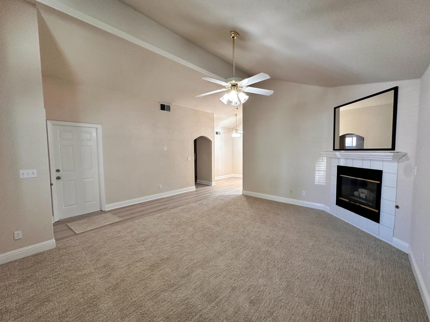 5201 W Magill Ave, Fresno, CA 93722