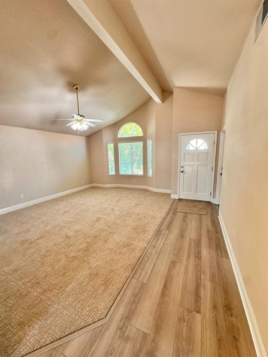 5201 W Magill Ave, Fresno, CA 93722