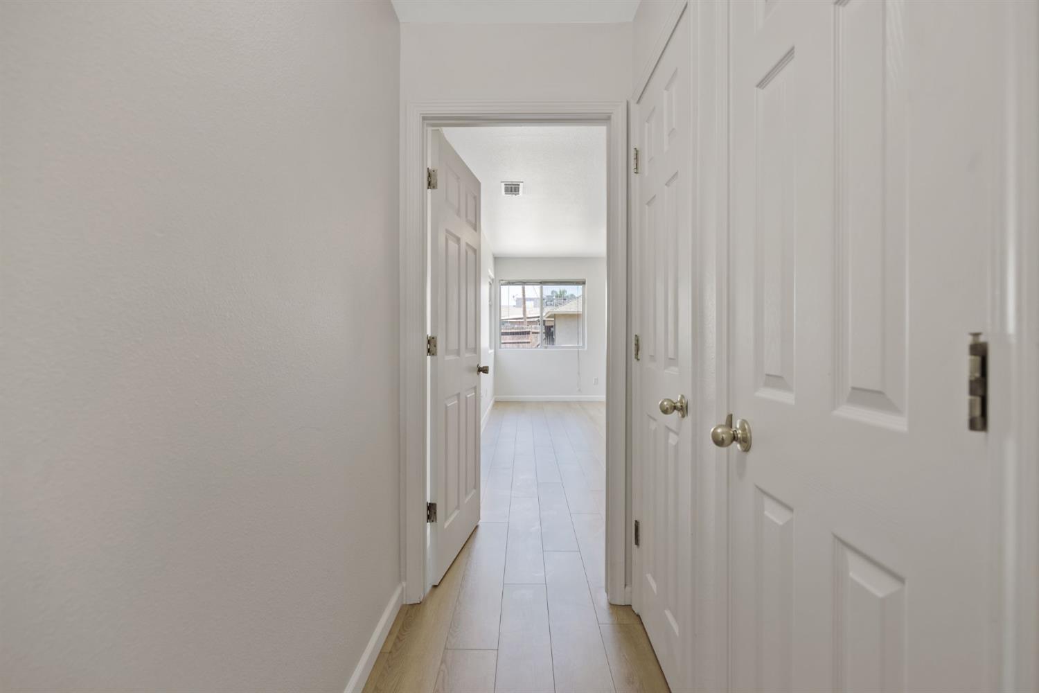 328 S P St, Dinuba, CA 93618