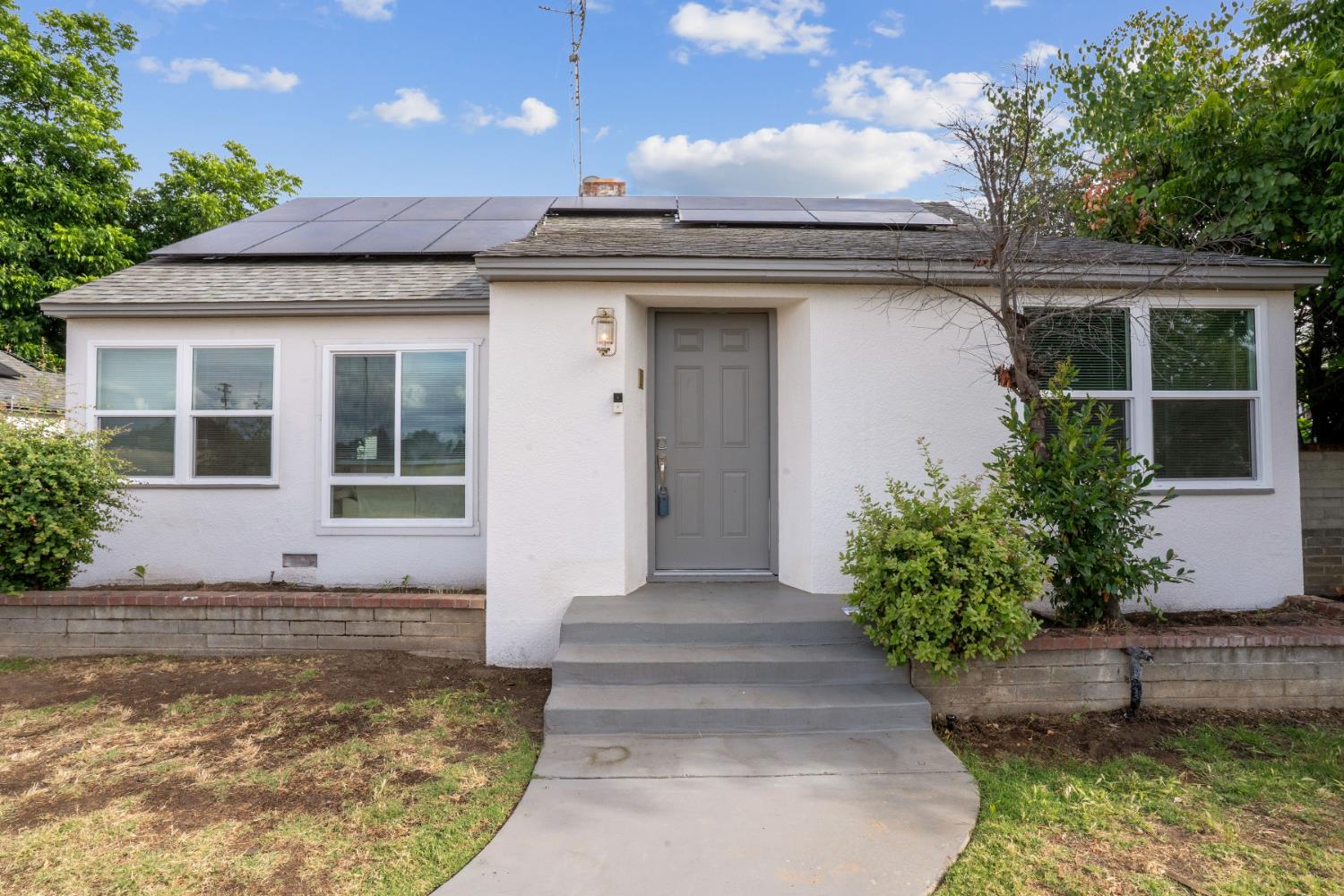 5012 E Belmont Ave, Fresno, CA 93727