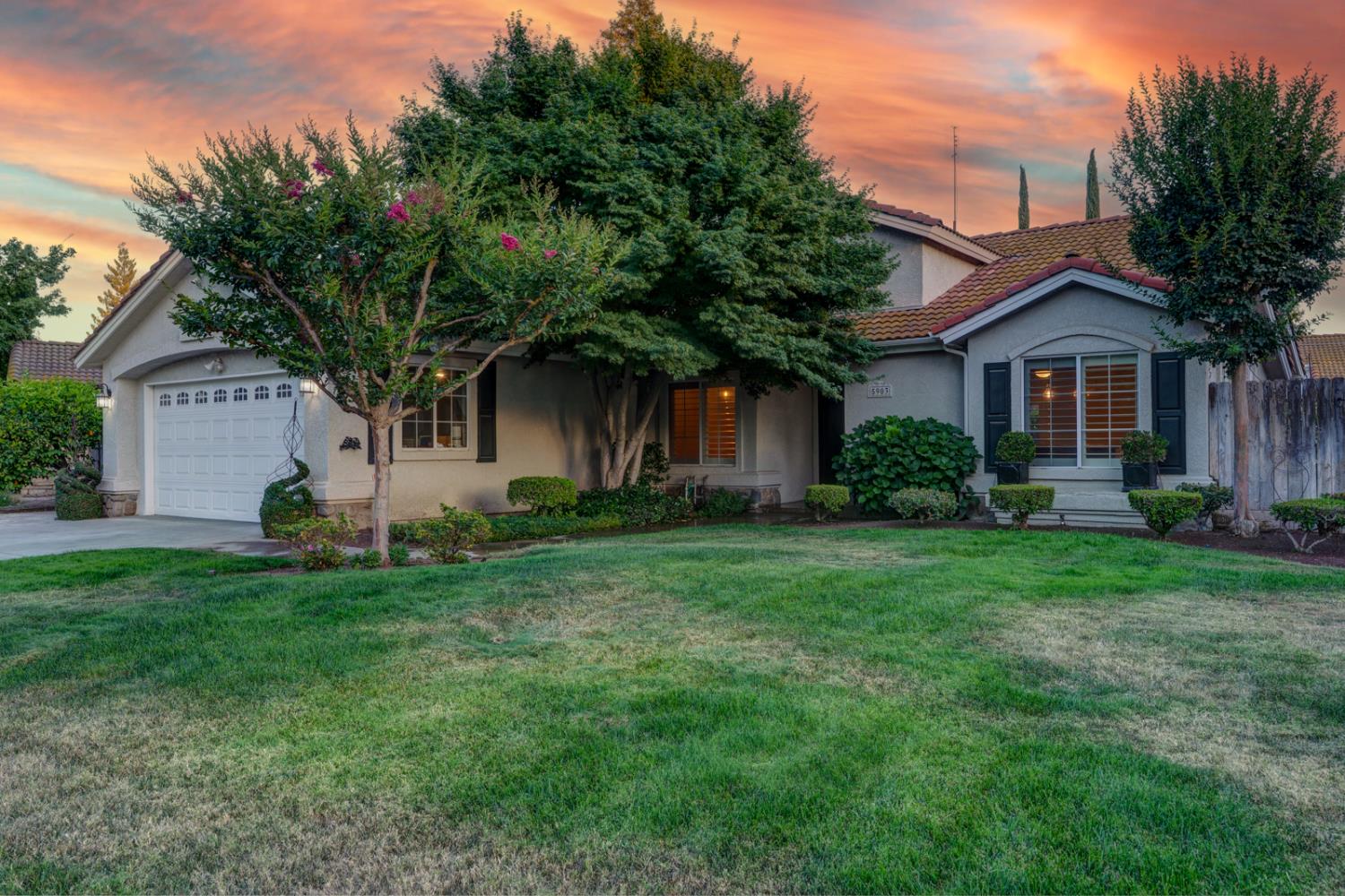 5903 W Alluvial Ave, Fresno, CA 93722