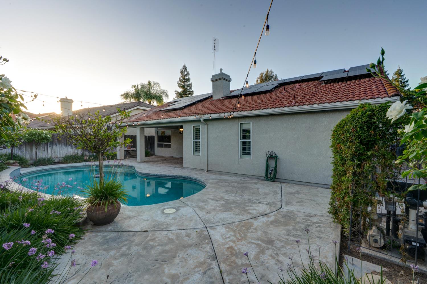 5903 W Alluvial Ave, Fresno, CA 93722