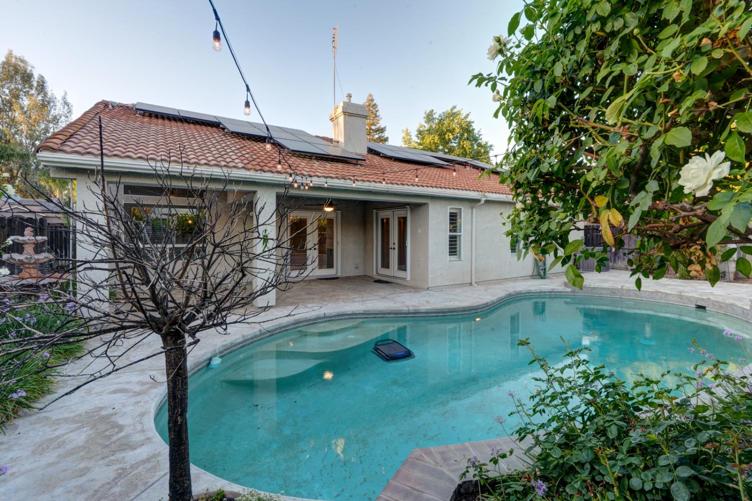 5903 W Alluvial Ave, Fresno, CA 93722