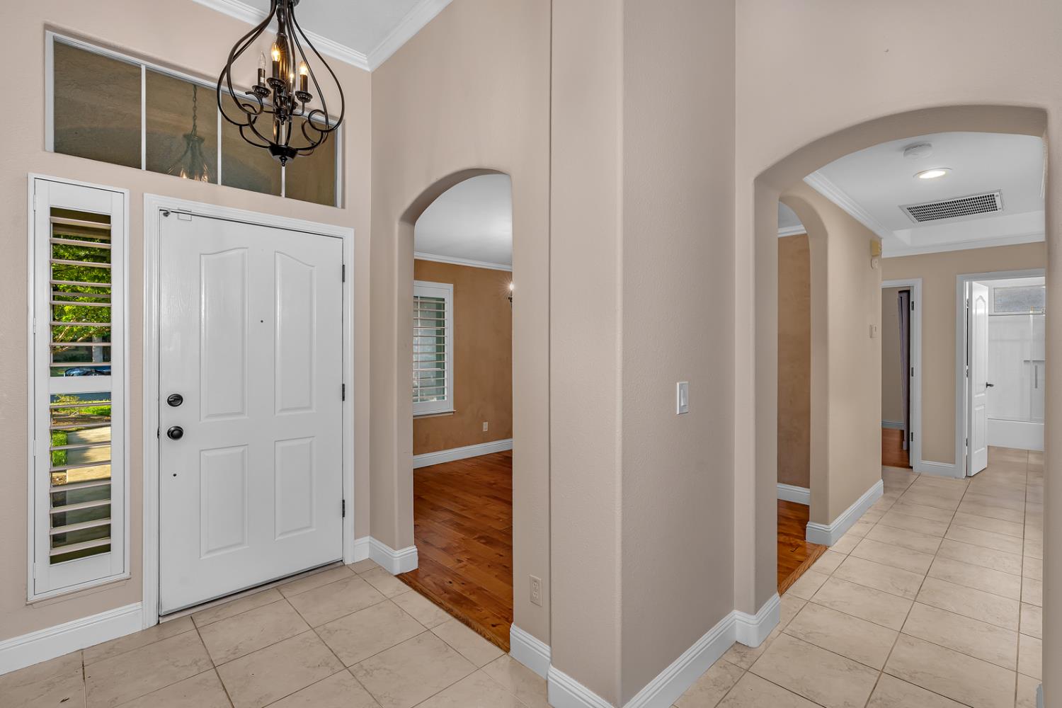 5903 W Alluvial Ave, Fresno, CA 93722
