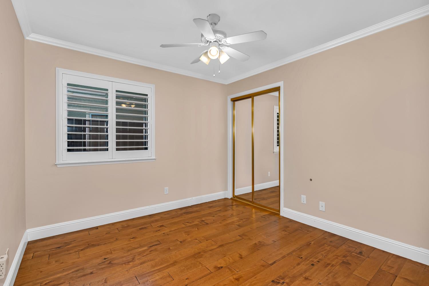 5903 W Alluvial Ave, Fresno, CA 93722