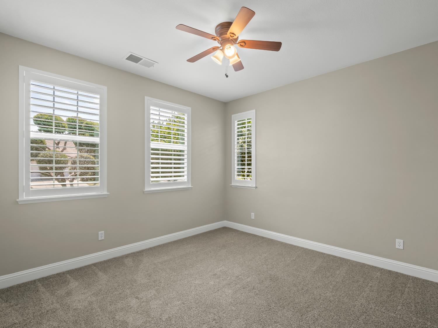 1970 N Langley, Clovis, CA 93619