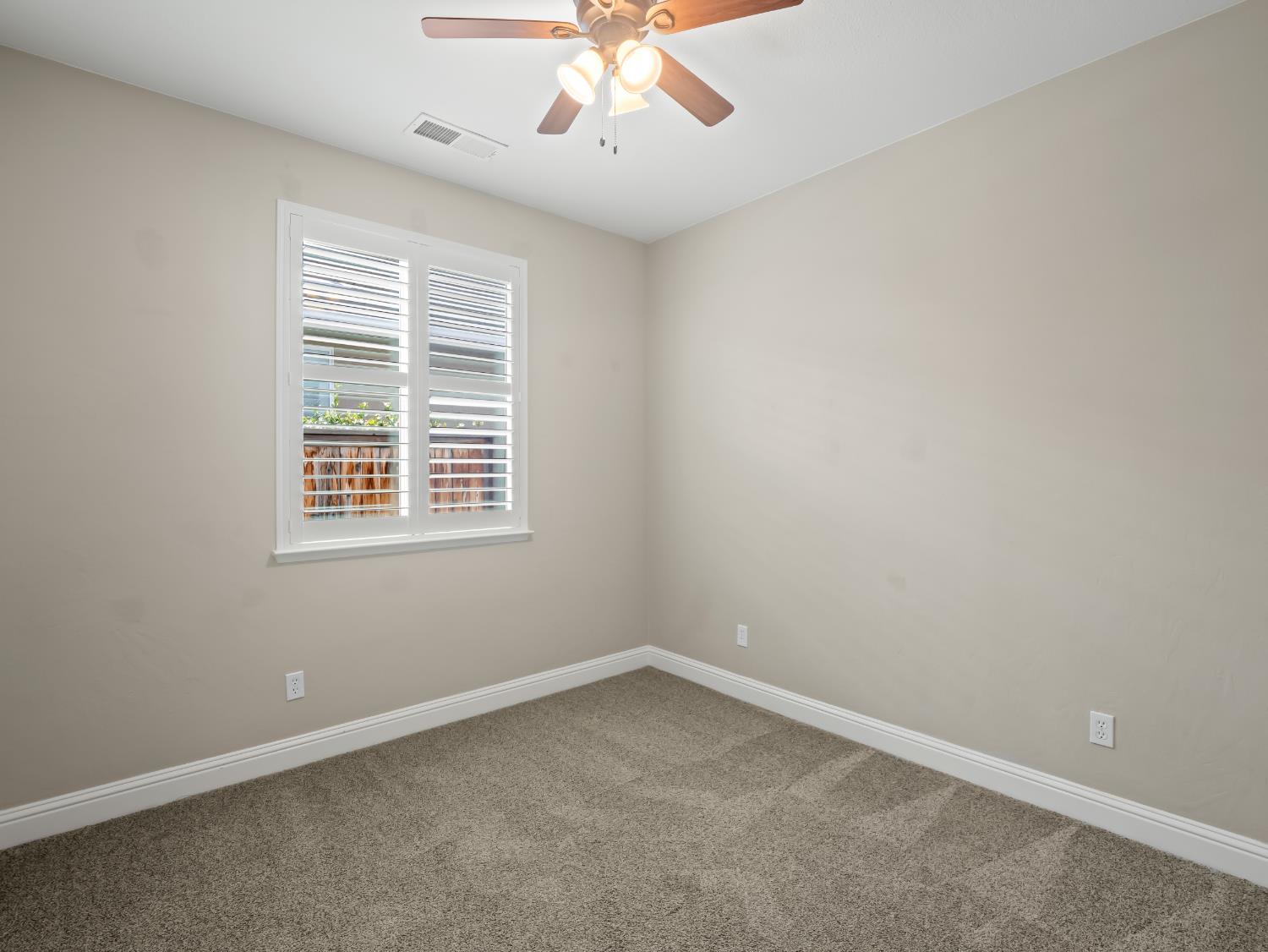1970 N Langley, Clovis, CA 93619
