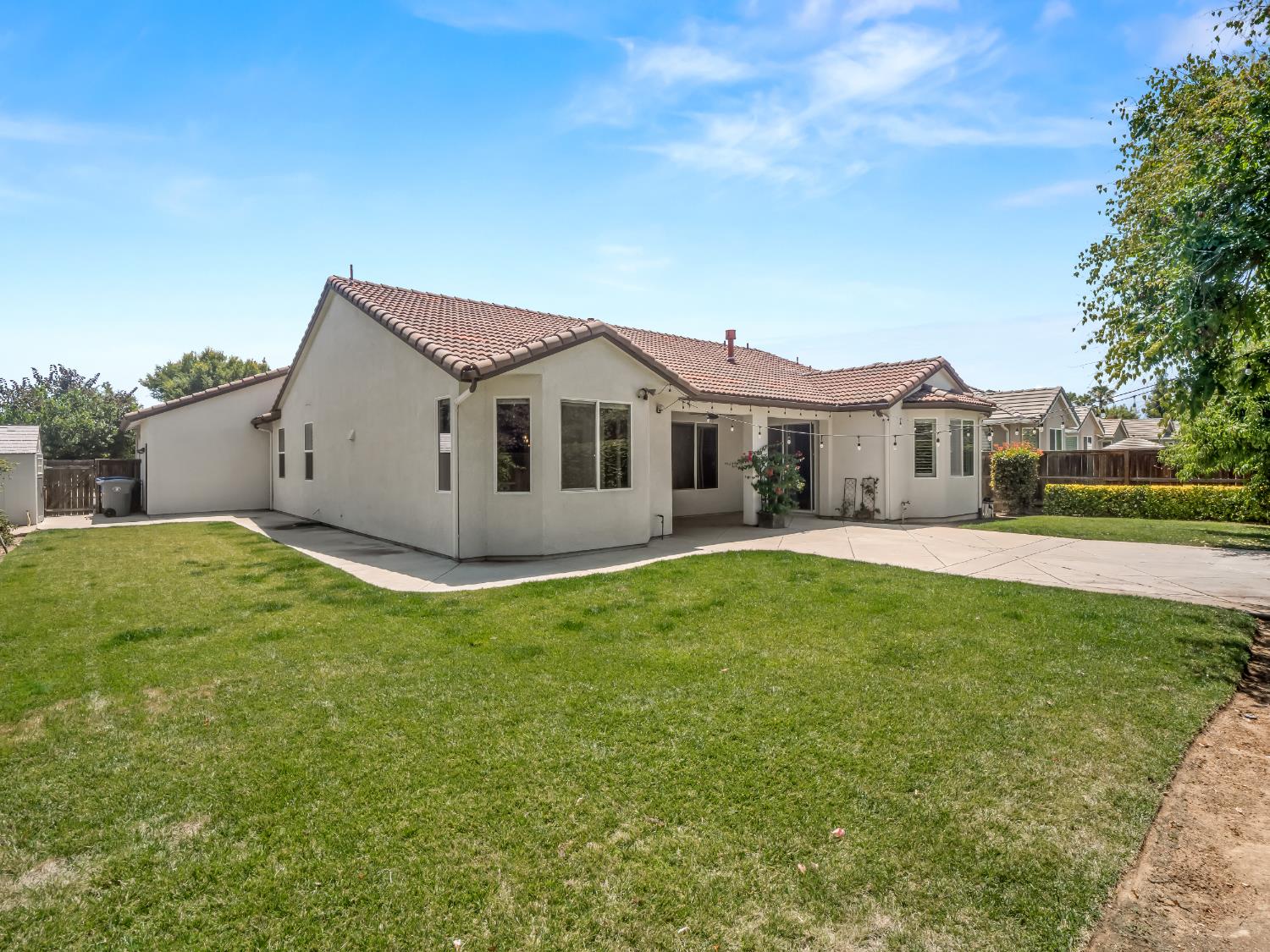 1970 N Langley, Clovis, CA 93619