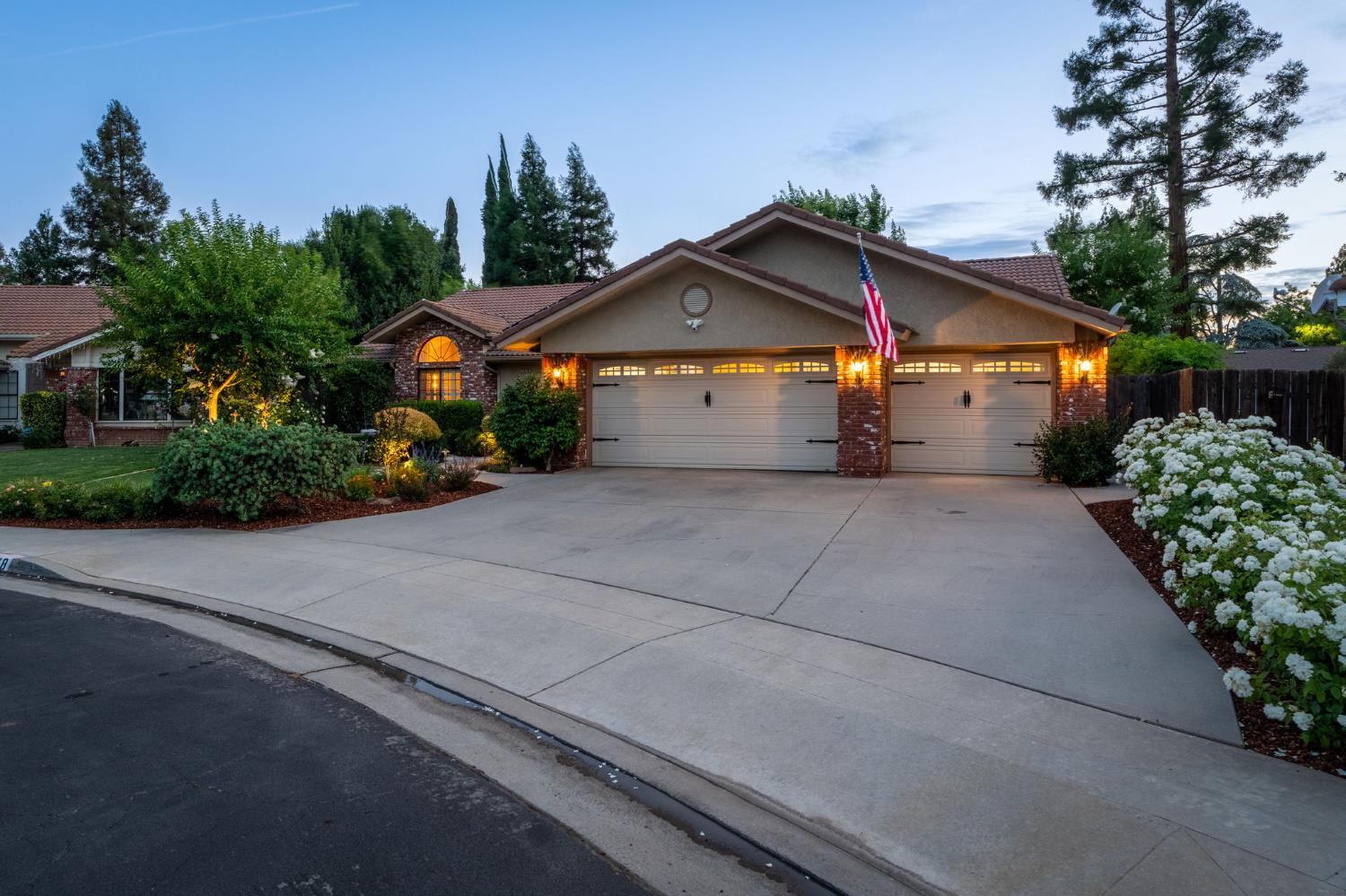 1978 Gibson Ave, Clovis, CA 93611